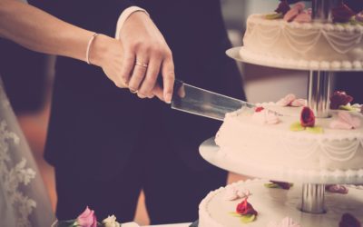 What Type of Wedding Cake Flavor Should I Choose?