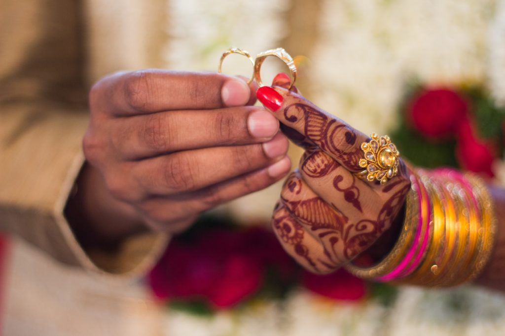 hindu wedding rings his hands they have heir Engagement Rings in their Prenup