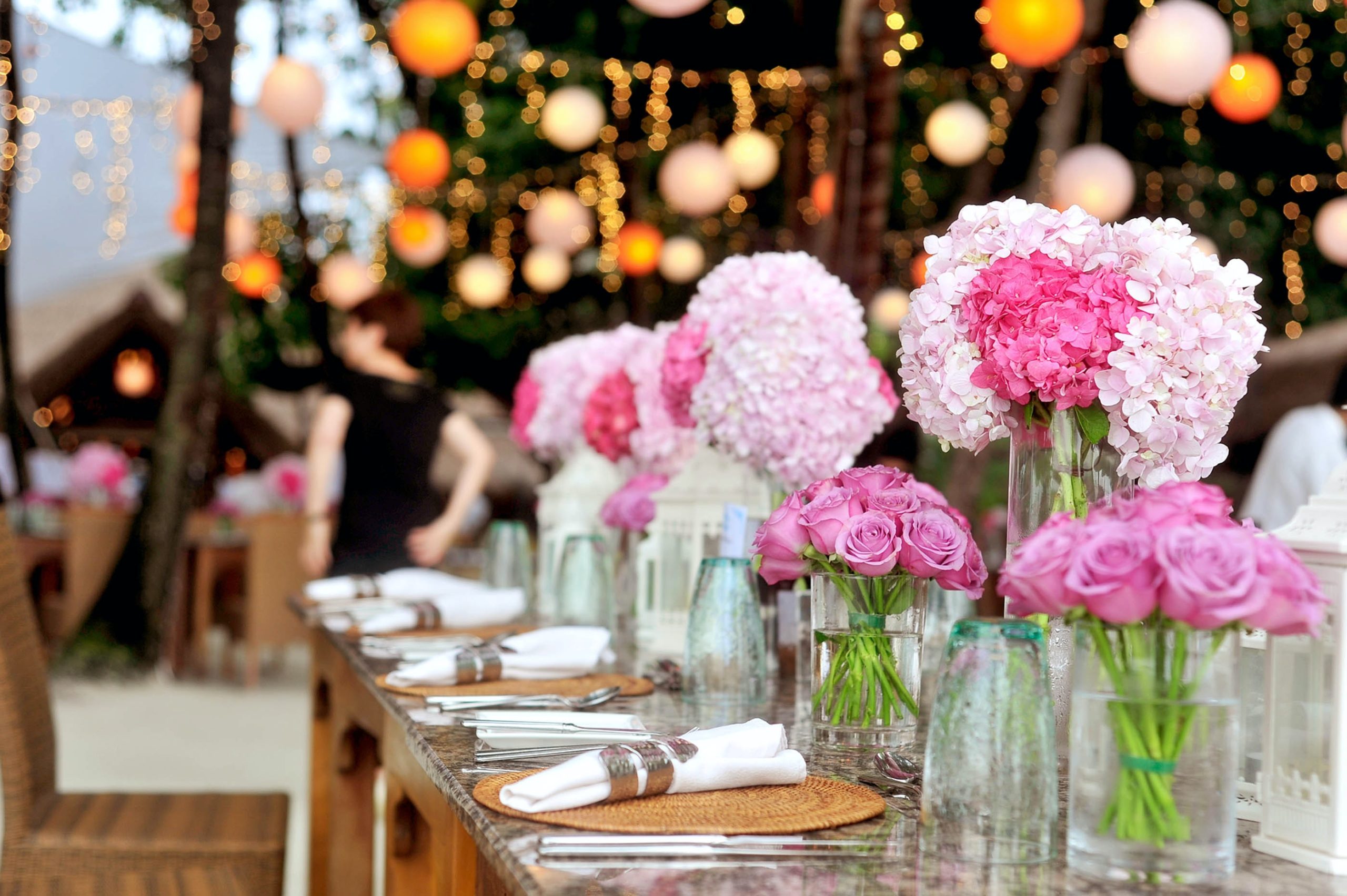 table with pink flowers The Perfect Wedding Florist For Your Big Day