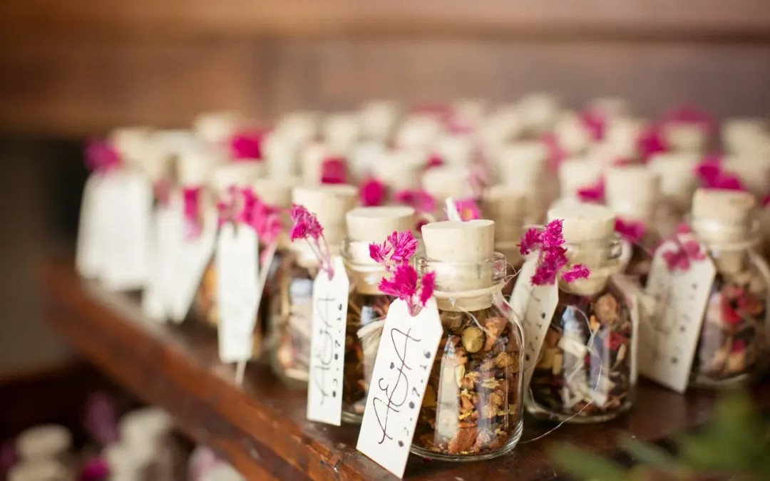What are Some Fun Ideas for Wedding Favors?