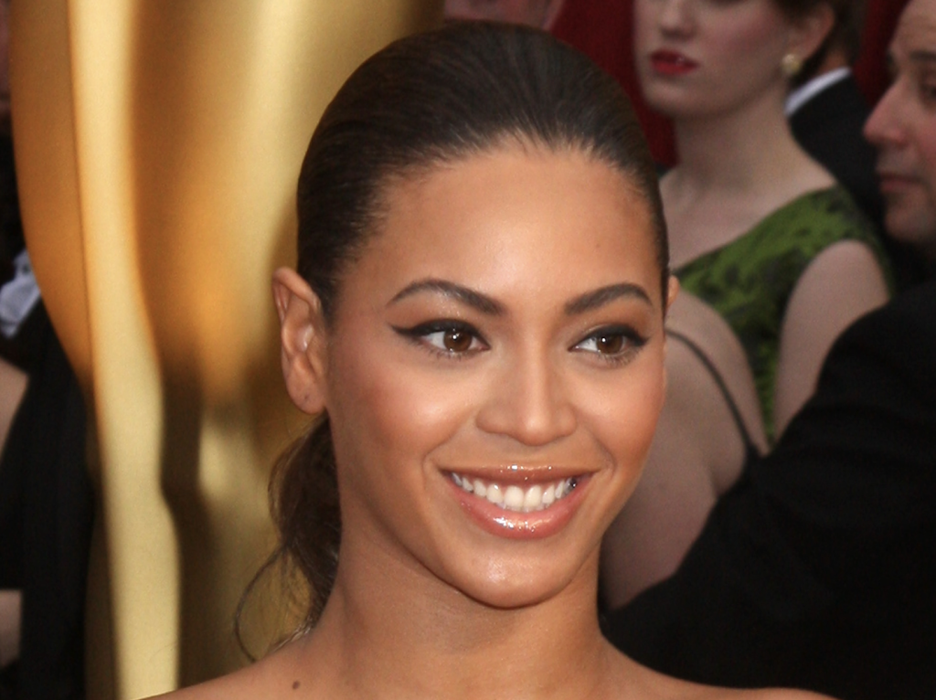 Beyonce Knowles arriving at the 81st Academy Awards at the Kodak Theater in Los Angeles CA