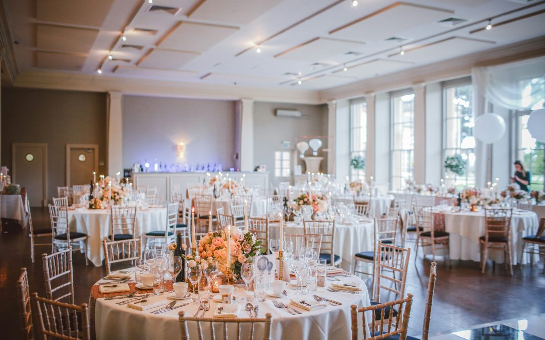 Creating a Wedding Seating Chart: Pro Tools and Tips